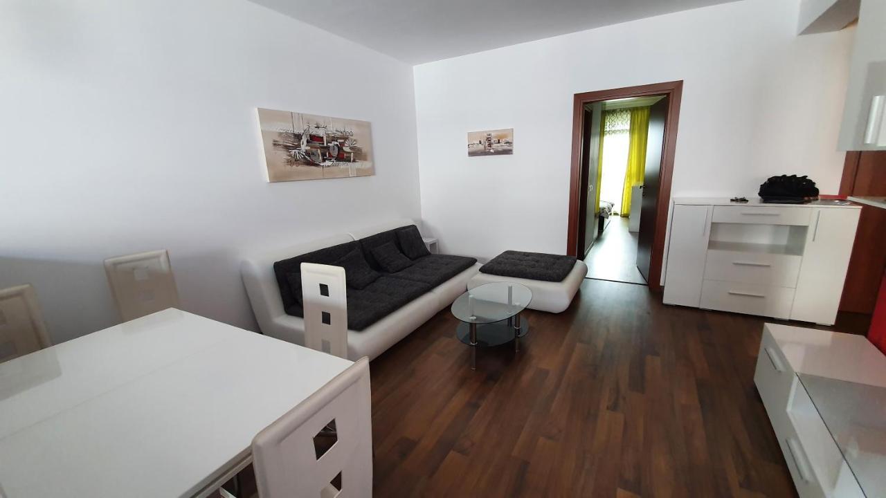 Apartament Cu 3 Camere In Militari Residence Chiajna Ngoại thất bức ảnh